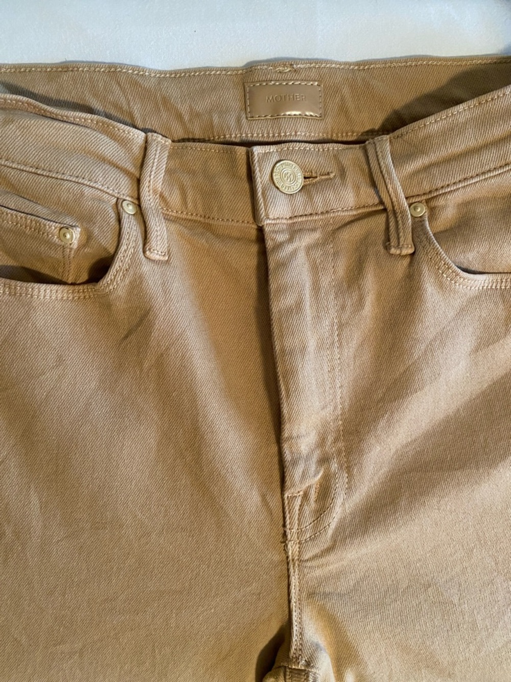 MOTHER High Waisted Weekender Skimp
in Second Chance (Sand Wash) Size 27 - Picture 4 of 16